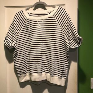 Short sleeve sweatshirt